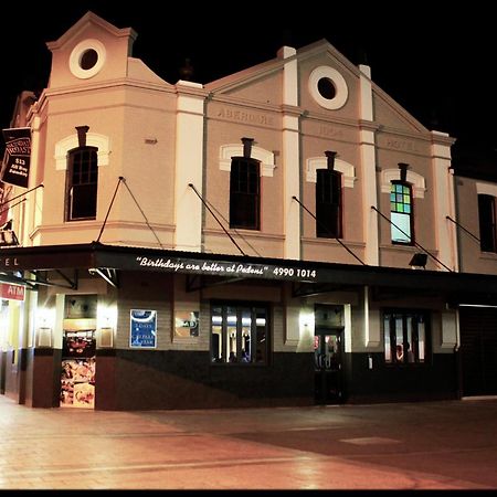 Peden'S Hotel Cessnock Exteriör bild