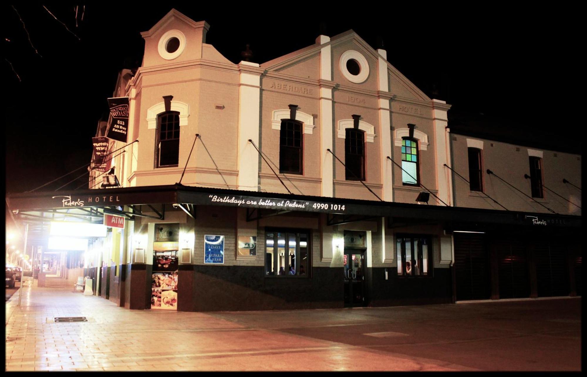 Peden'S Hotel Cessnock Exteriör bild