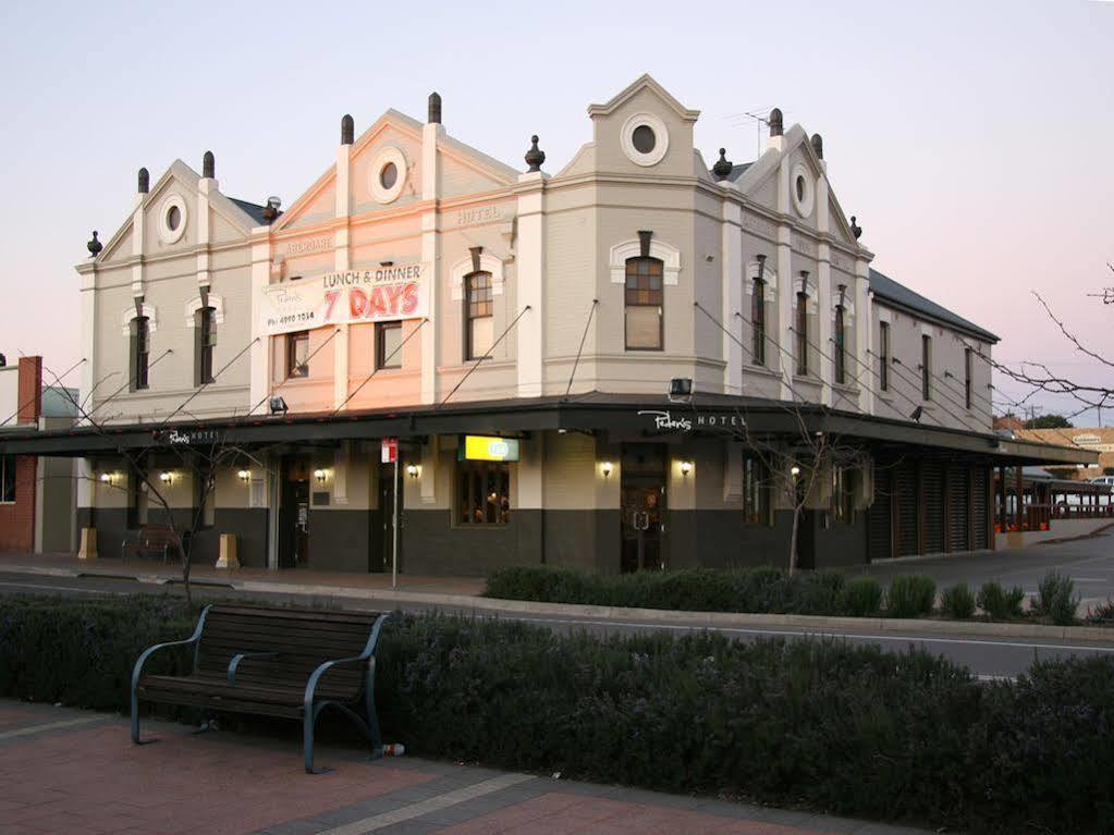 Peden'S Hotel Cessnock Exteriör bild